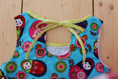 Handmade, Kinderkleid, Göttikind_Geschenk, Gottikind_Geschenk