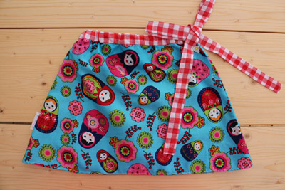 Handmade, Kinderkleid, Rotkaro, Matroschka