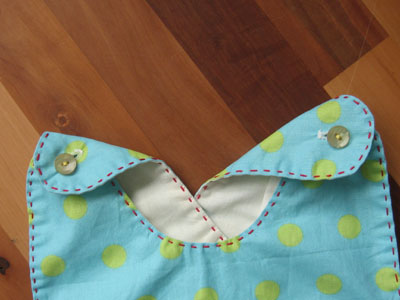 SCHURZKLEID-blaudot-pipi-kinderkleid-maedchen-maedchenkleid-kinderkleider-maedchenkleider-herzig-lovely-kleidung