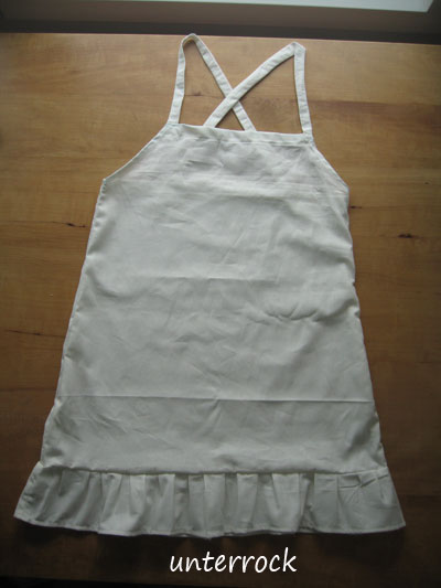 SCHURZKLEID-blaudot-pipi-kinderkleid-maedchen-maedchenkleid-kinderkleider-maedchenkleider-herzig-lovely-kleidung