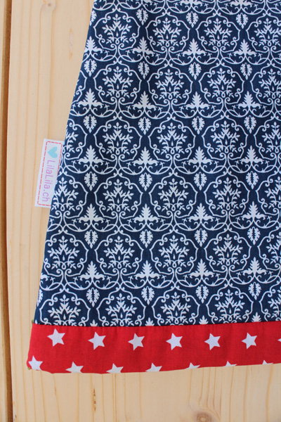 dunkelblau-kinderkleid-maedchen-maedchenkleid-kinderkleider-maedchenkleider-herzig-lovely-kindkleidung-handmade-designershop-geschenkidee-gottikindgeschenk