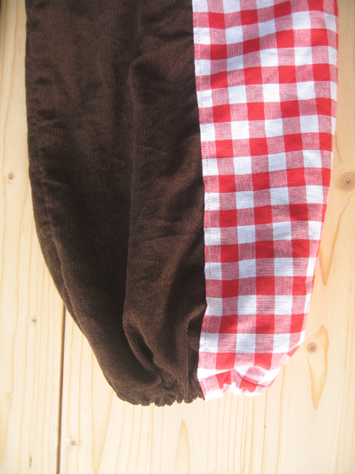 brauncordhose_rotkaro_handmadekinderkleid