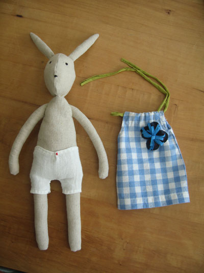 hase-stoffpuppe-Leinen