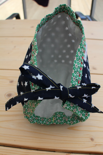 Handmade_Kinderkleid_geschenkidee_kape