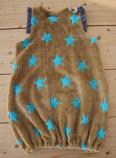 kuschelfleece sterne kleid kuschelfleece sterne kleid, hand made kinderkleid, geschenk idee, design kindermode