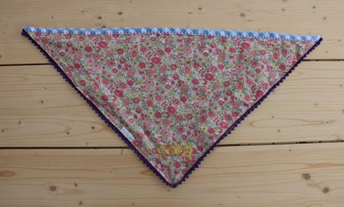 kinder Tuch_ mit eigenem Namen_ mit gewünschter Applikation_handmade kinderkleid