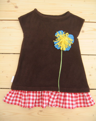 winter-herbst-blumekleid-rotkariert-fleecestoff-handmade