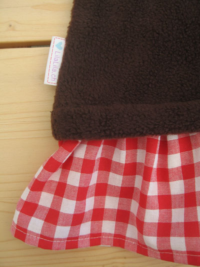 winter-herbst-blumekleid-rotkariert-fleecestoff-handmade